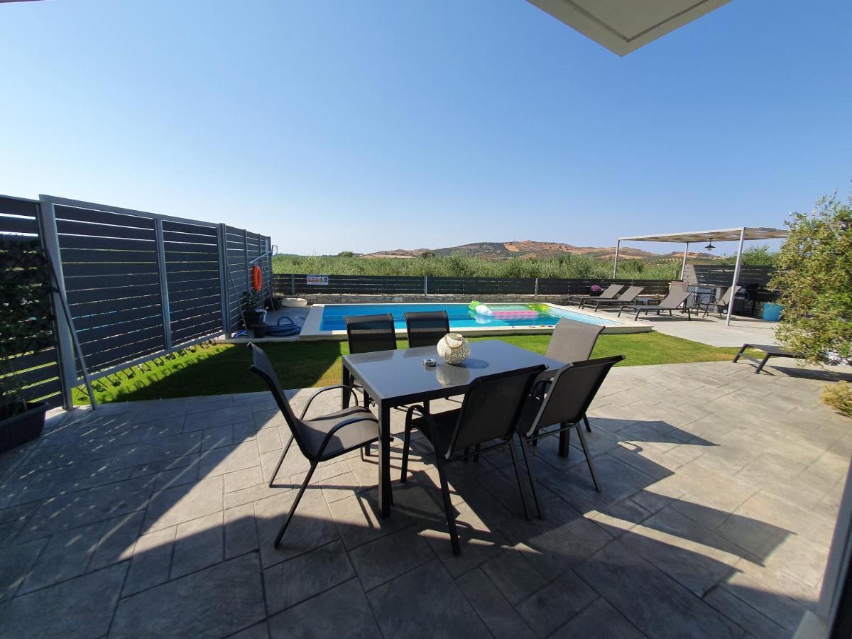 Villa Sheila With Private Pool Roumeli Exterior photo