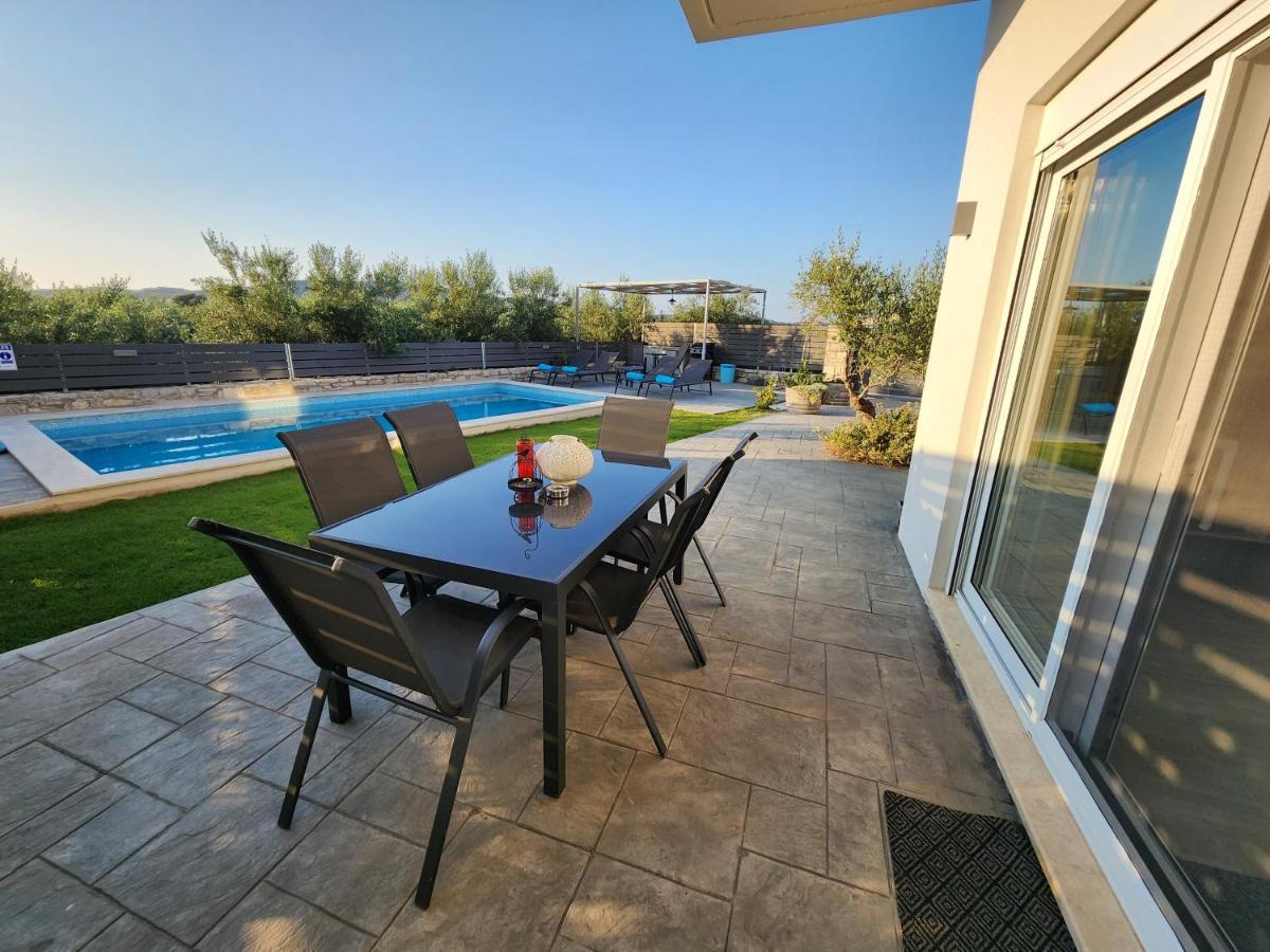 Villa Sheila With Private Pool Roumeli Exterior photo